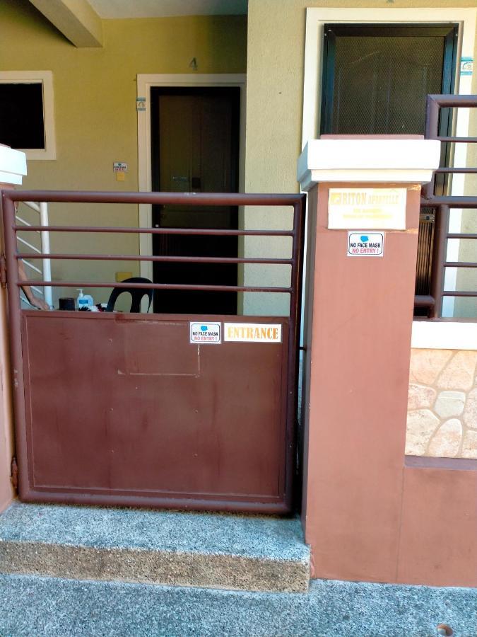 V.F. Riton Apartelle Laoag Exterior foto