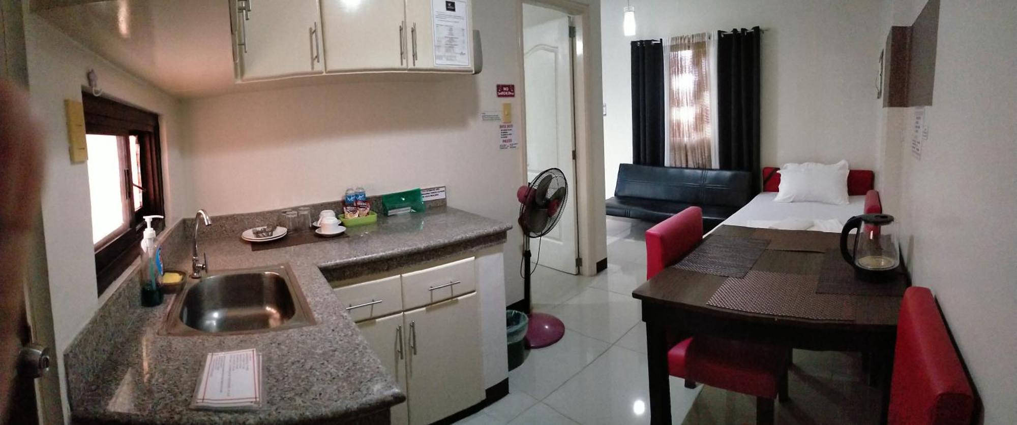 V.F. Riton Apartelle Laoag Exterior foto