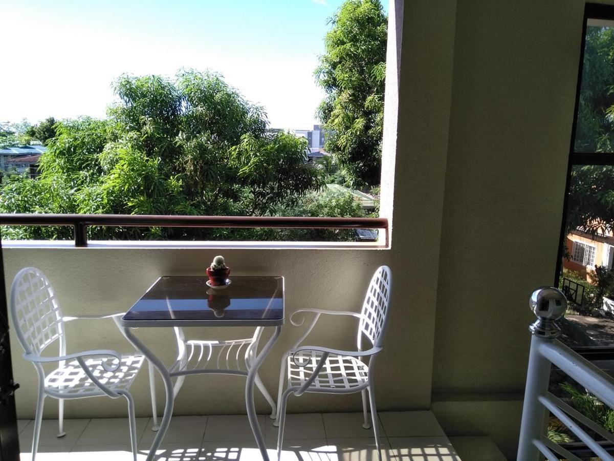 V.F. Riton Apartelle Laoag Exterior foto